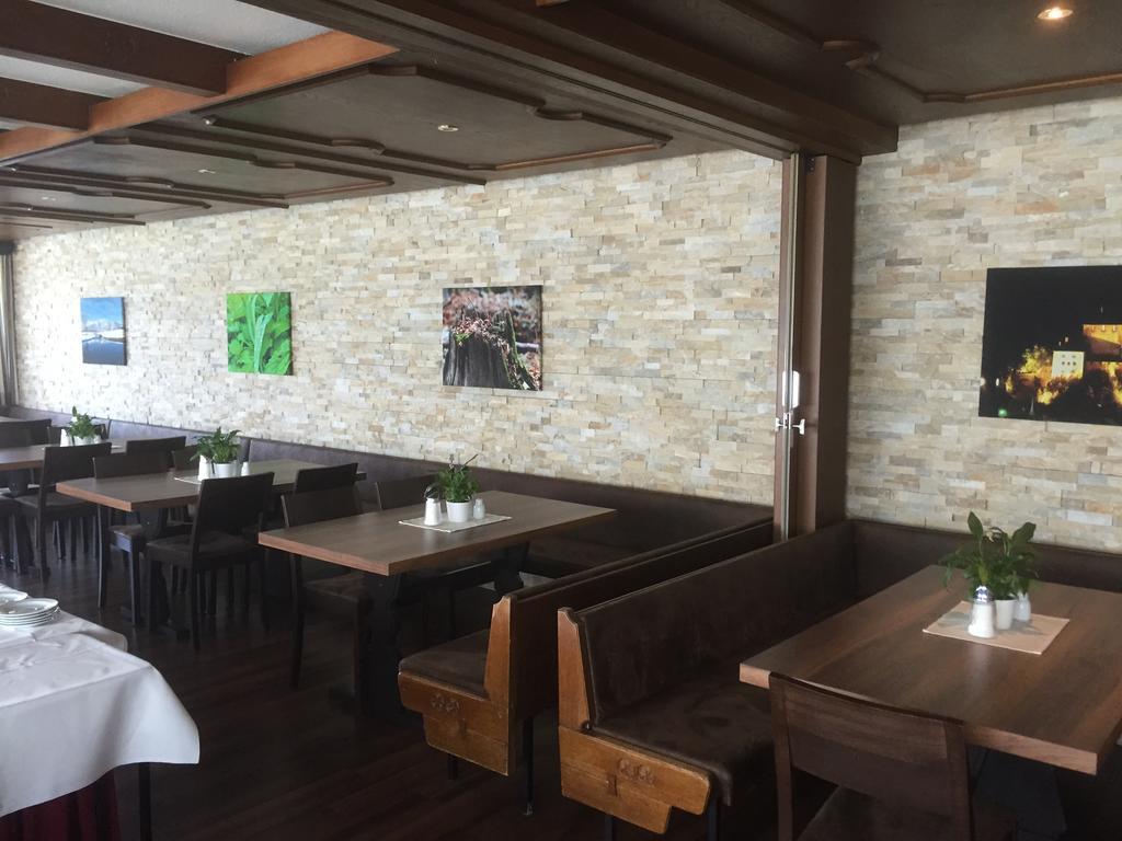 Hotel Restaurant Roessle Rankweil Buitenkant foto