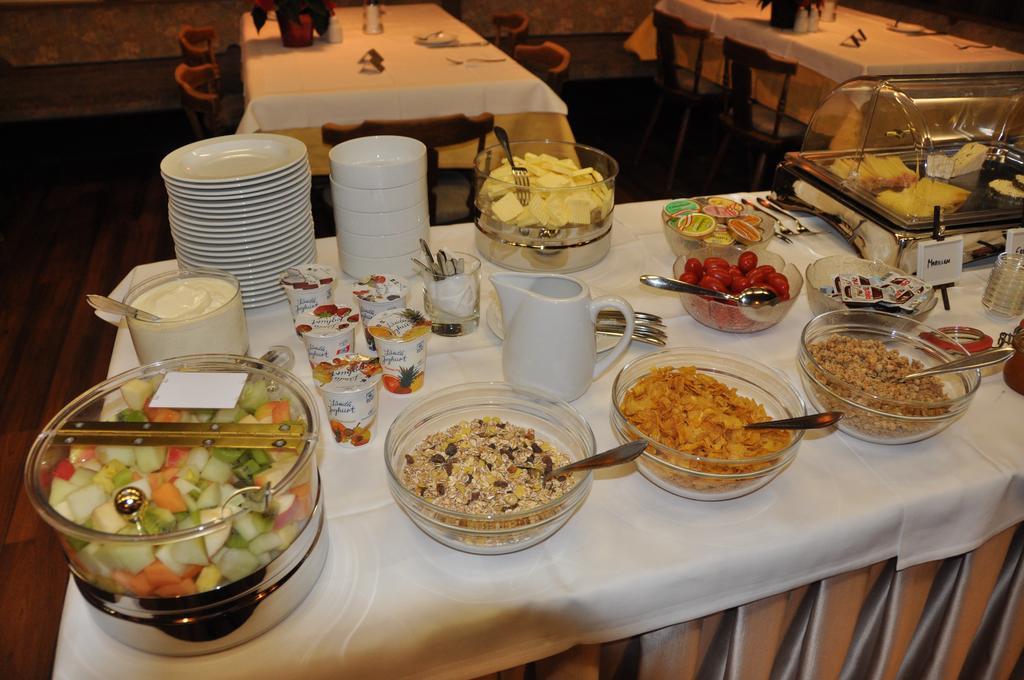 Hotel Restaurant Roessle Rankweil Buitenkant foto